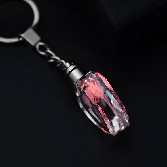 Rose Flower Crystal Heart LED Light Keychain - Red - Picture 3 of 7